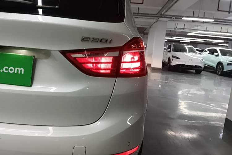 Used BMW 2 Series Gran Tourer 2018 220i Leading Model Exterior 3