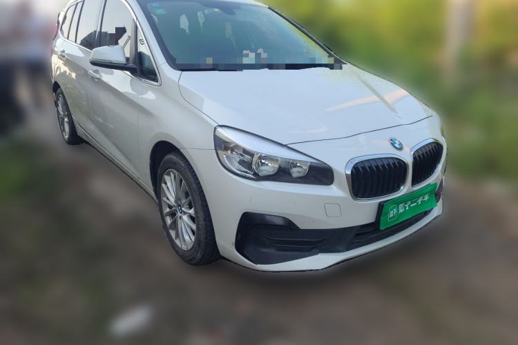 Used BMW 2 Series Gran Tourer 2018 220i Leading Model Front Right 45 Deg
