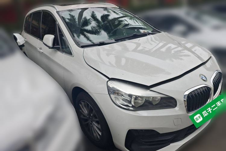 Used BMW 2 Series Gran Tourer 2018 220i Leading Model Front Right 45 Deg