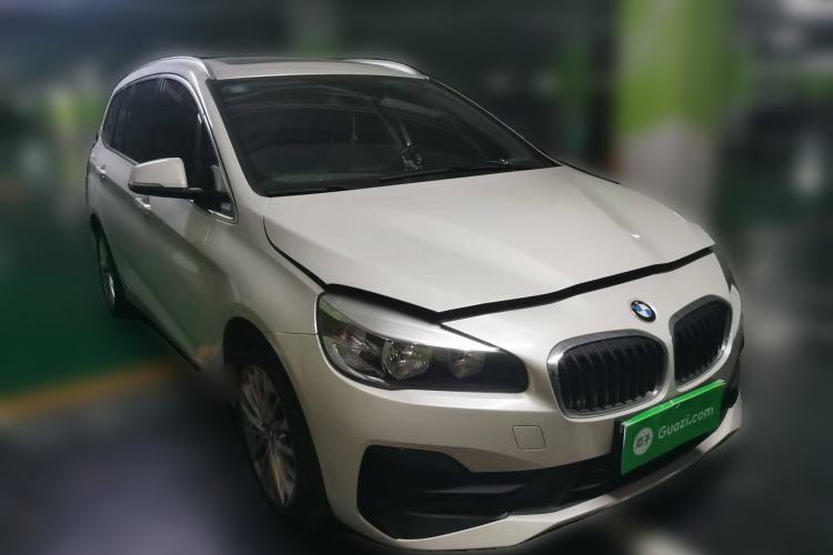 Used BMW 2 Series Gran Tourer 2018 220i Leading Model Front Right 45 Deg