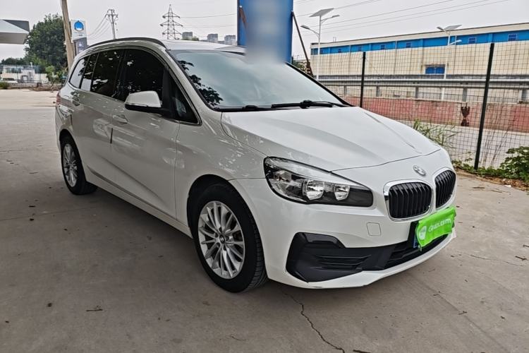 Used BMW 2 Series Gran Tourer 2018 220i Leading Model Front Right 45 Deg
