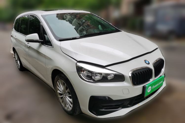 Used BMW 2 Series Gran Tourer 2018 220i Leading Model Front Right 45 Deg