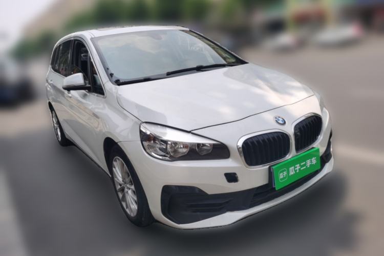Used BMW 2 Series Gran Tourer 2018 220i Leading Model Front Right 45 Deg