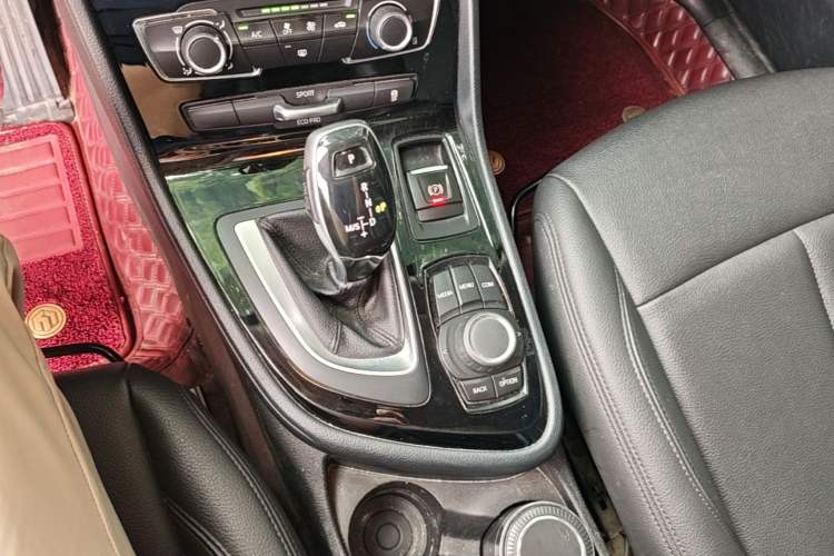 Used BMW 2 Series Gran Tourer 2018 220i Leading Model Gear Lever
