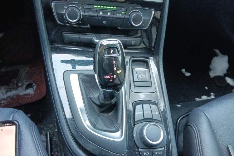 Used BMW 2 Series Gran Tourer 2018 220i Leading Model Gear Lever