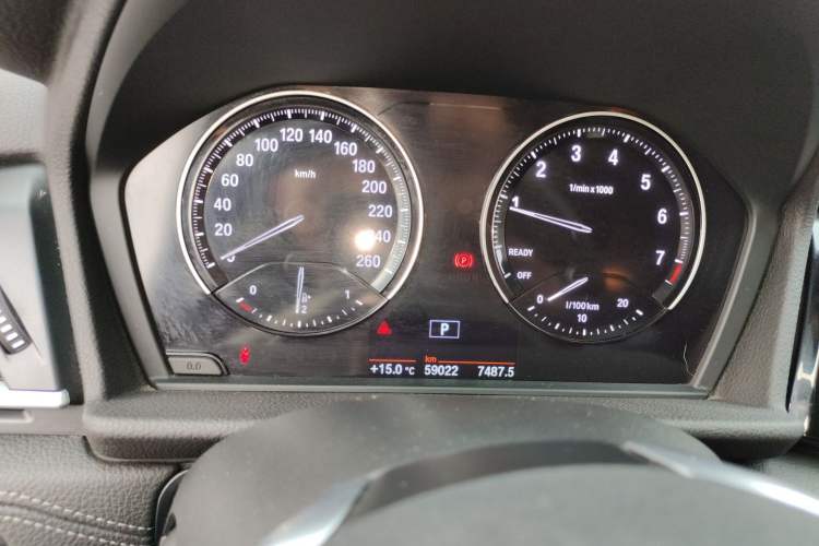 Used BMW 2 Series Gran Tourer 2018 220i Luxury Sports Package Instrument Cluster