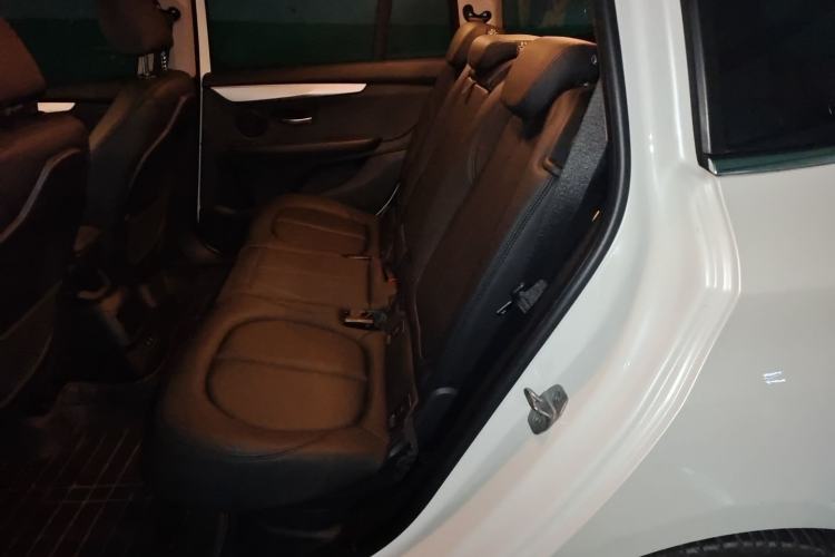 Used BMW 2 Series Gran Tourer 2018 220i Leading Model Interior 4