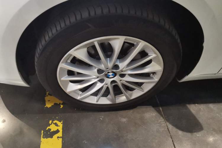 Used BMW 2 Series Gran Tourer 2018 220i Leading Model Left Front Wheel Hub