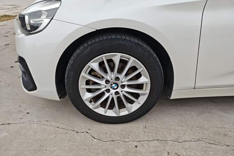 Used BMW 2 Series Gran Tourer 2018 220i Leading Model Left Front Wheel Hub