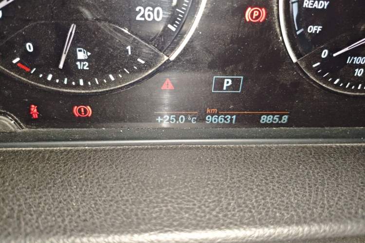 Used BMW 2 Series Gran Tourer 2018 220i Leading Model Odometer Close Up