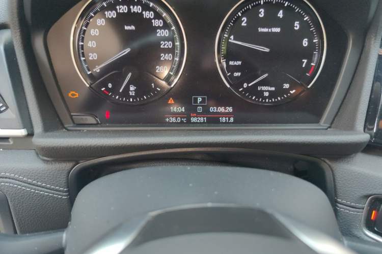 Used BMW 2 Series Gran Tourer 2018 220i Luxury Sports Package Odometer Close Up