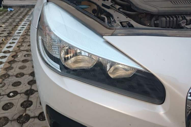 Used BMW 2 Series Gran Tourer 2018 220i Leading Model Right Front Headlight