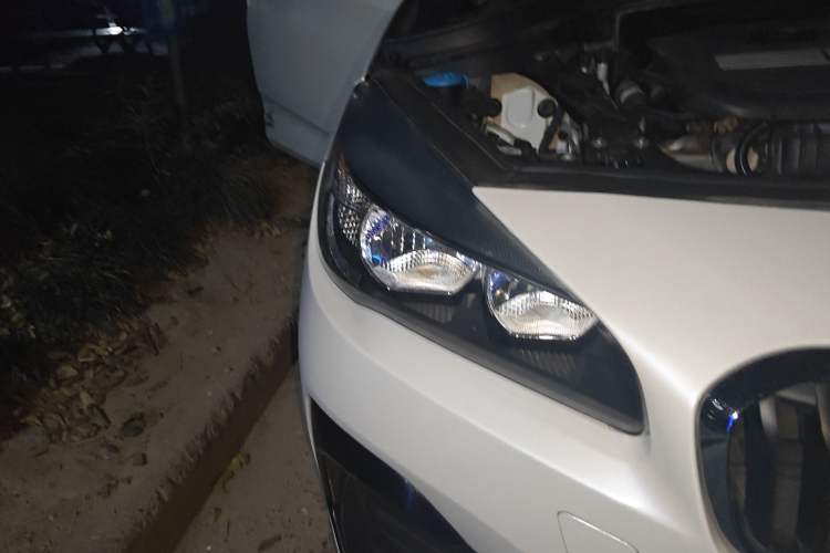 Used BMW 2 Series Gran Tourer 2018 220i Leading Model Right Front Headlight