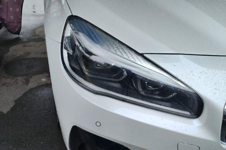 Used BMW 2 Series Gran Tourer 2018 220i Luxury Sports Package Right Front Headlight