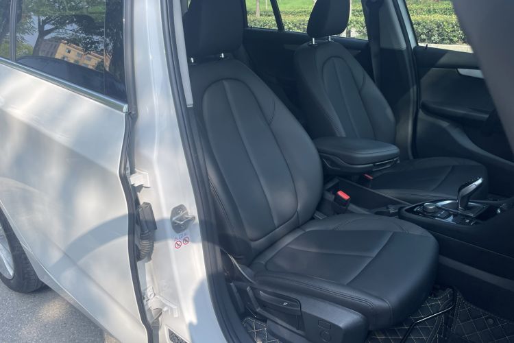 Used BMW 2 Series Gran Tourer 2018 220i Leading Model Right Front Seat