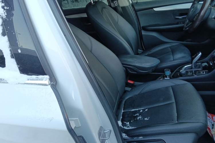 Used BMW 2 Series Gran Tourer 2018 220i Leading Model Right Front Seat