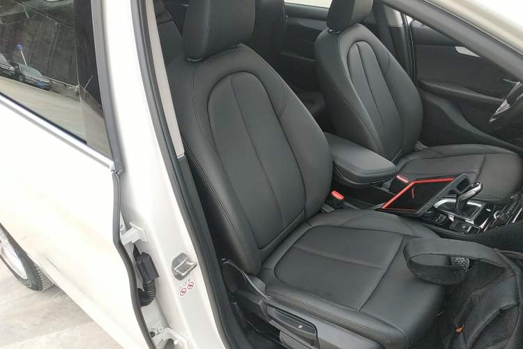 Used BMW 2 Series Gran Tourer 2018 220i Leading Model Right Front Seat