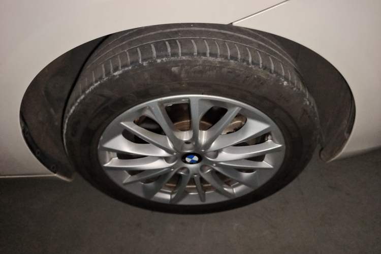 Used BMW 2 Series Gran Tourer 2018 220i Leading Model Right Front Wheel Hub