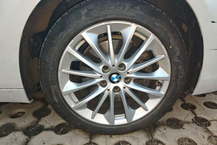 Used BMW 2 Series Gran Tourer 2018 220i Leading Model Right Front Wheel Hub