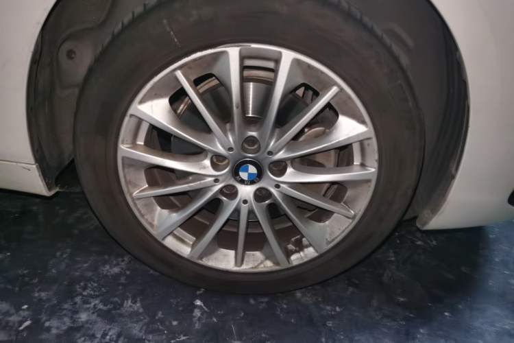 Used BMW 2 Series Gran Tourer 2018 220i Leading Model Right Front Wheel Hub