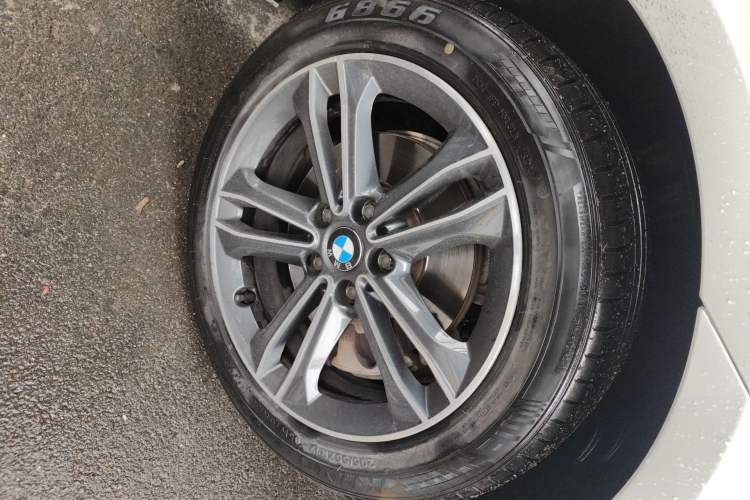 Used BMW 2 Series Gran Tourer 2018 220i Luxury Sports Package Right Front Wheel Hub