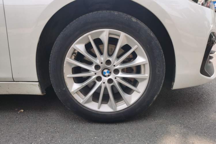 Used BMW 2 Series Gran Tourer 2018 220i Leading Model Right Front Wheel Hub