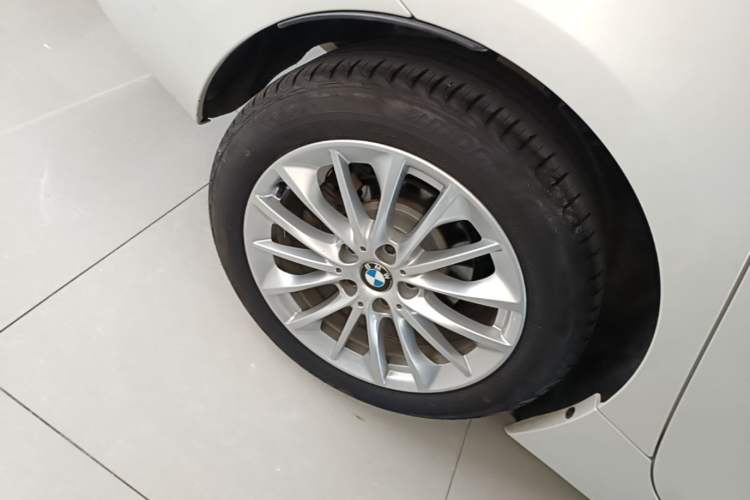 Used BMW 2 Series Gran Tourer 2018 220i Leading Model Right Rear Wheel Hub