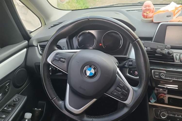 Used BMW 2 Series Gran Tourer 2018 220i Leading Model Steering Wheel