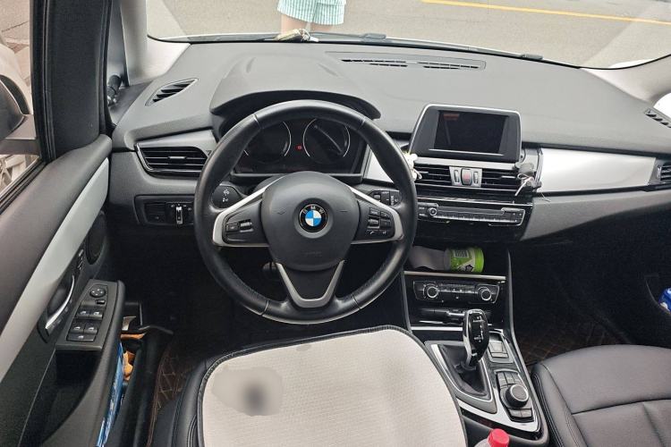 Used BMW 2 Series Gran Tourer 2018 220i Leading Model Steering Wheel