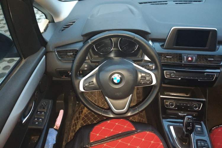 Used BMW 2 Series Gran Tourer 2018 220i Leading Model Steering Wheel