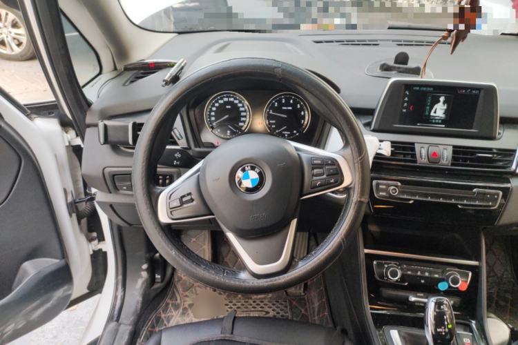 Used BMW 2 Series Gran Tourer 2018 220i Leading Model Steering Wheel