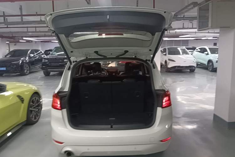 Used BMW 2 Series Gran Tourer 2018 220i Leading Model Trunk