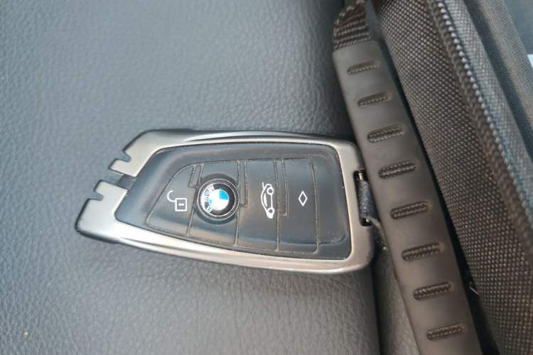 Used BMW 2 Series Gran Tourer 2018 220i Luxury Sports Package Vehicle Key