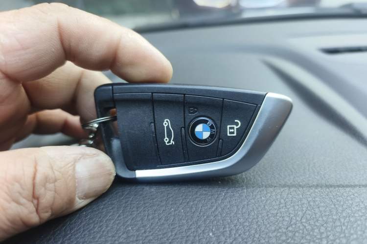 Used BMW 2 Series Gran Tourer 2018 220i Luxury Sports Package Vehicle Key