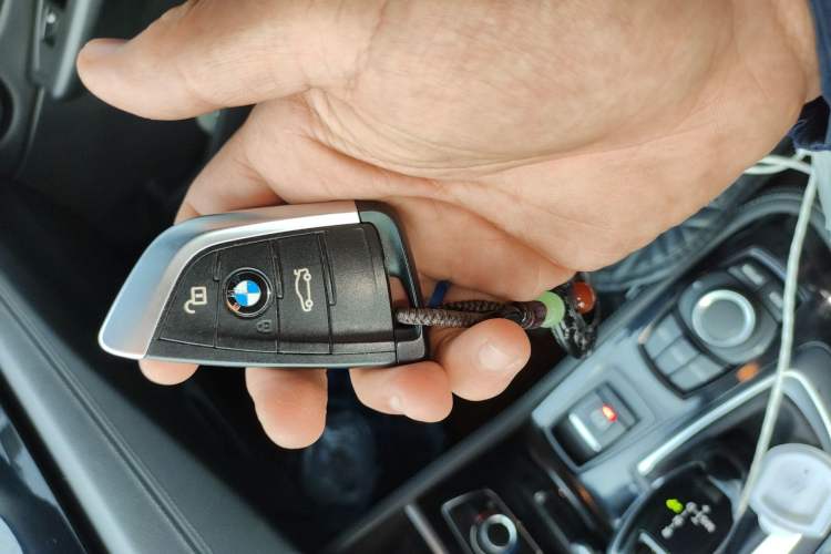 Used BMW 2 Series Gran Tourer 2018 220i Luxury Sports Package Vehicle Key
