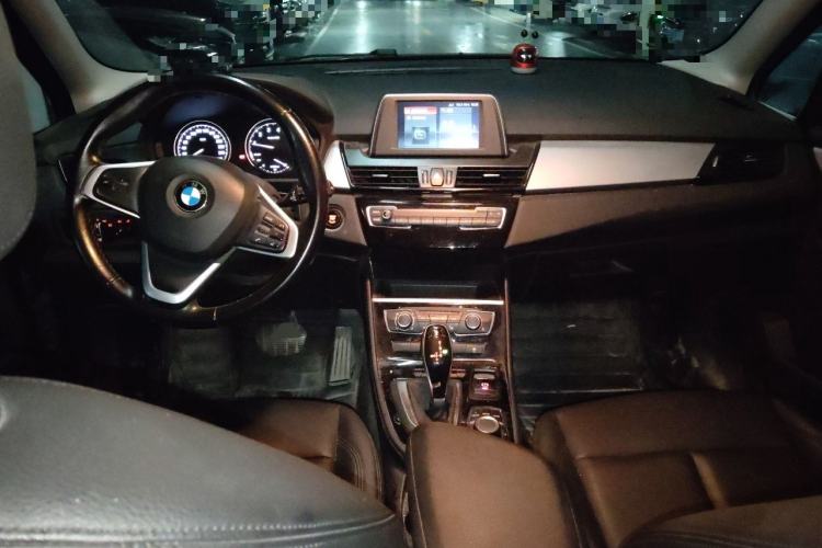 Used BMW 2 Series Gran Tourer 2019 220i Leading Model Center Console