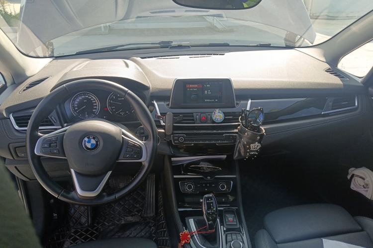 Used BMW 2 Series Gran Tourer 2019 220i Luxury Sports Package Center Console