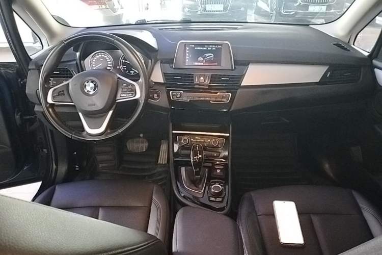 Used BMW 2 Series Gran Tourer 2019 220i Leading Model Center Console