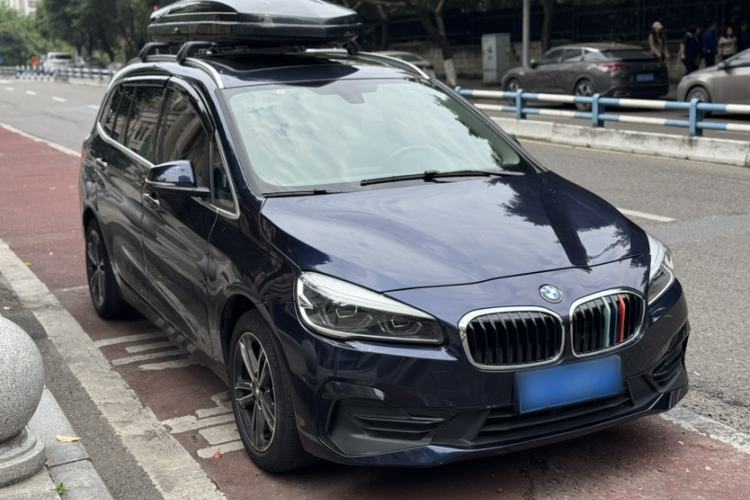 Used BMW 2 Series Gran Tourer 2019 220i Luxury Sports Package Exterior 2