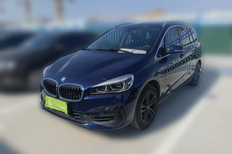 Used BMW 2 Series Gran Tourer 2019 220i Luxury Sports Package Front Left 45 Deg