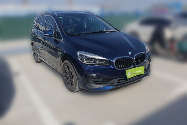 Used BMW 2 Series Gran Tourer 2019 220i Luxury Sports Package Front Right 45 Deg