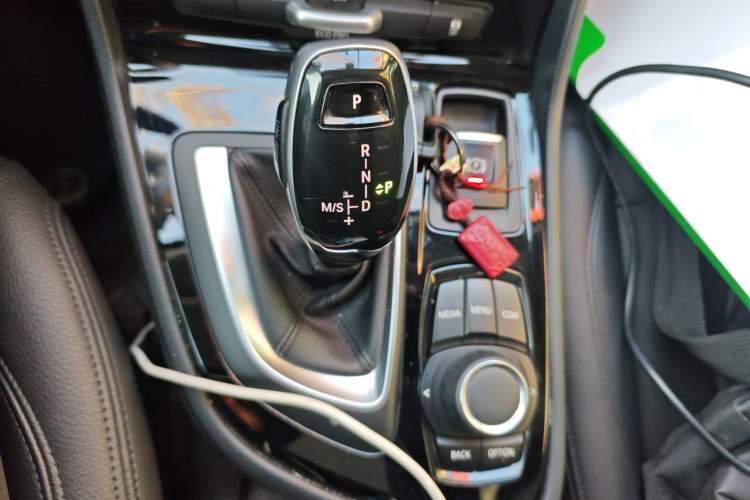Used BMW 2 Series Gran Tourer 2019 220i Leading Model Gear Lever