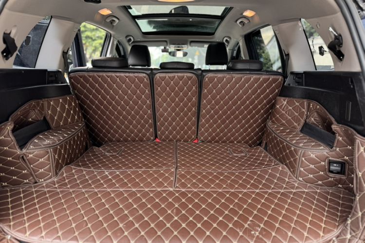 Used BMW 2 Series Gran Tourer 2019 220i Luxury Sports Package Interior 8
