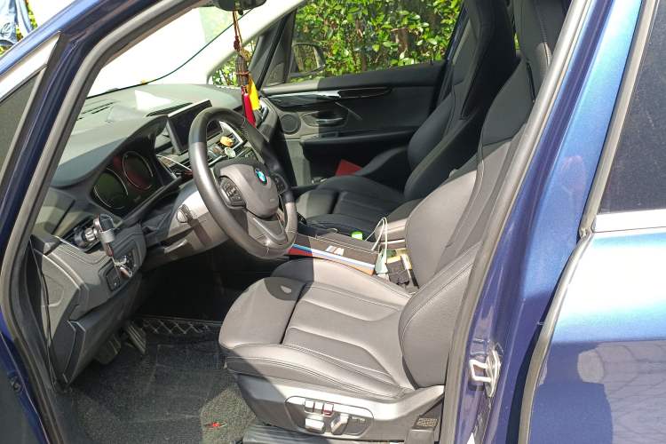 Used BMW 2 Series Gran Tourer 2019 220i Leading Model Left Front Seat