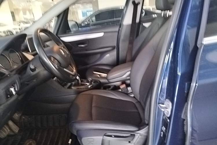 Used BMW 2 Series Gran Tourer 2019 220i Leading Model Left Front Seat