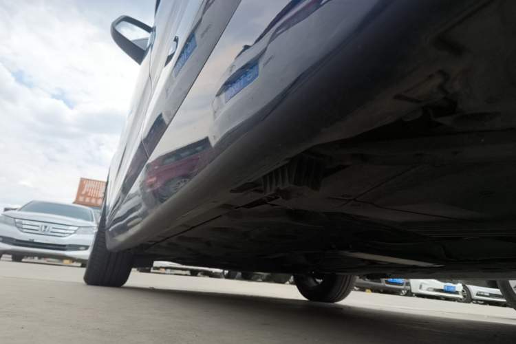 Used BMW 2 Series Gran Tourer 2019 220i Leading Model Left Side Sill
