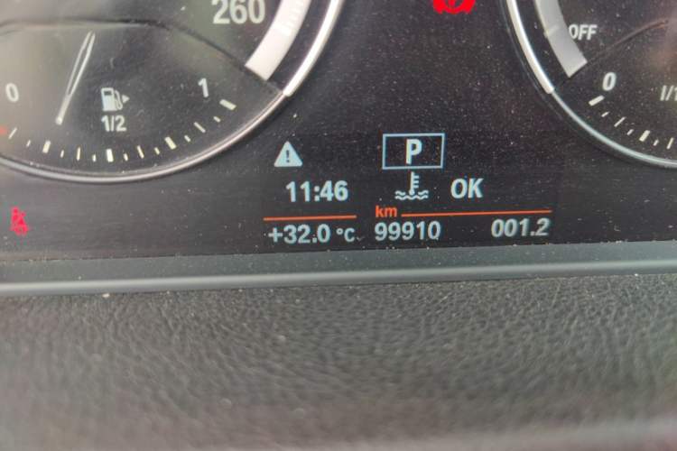 Used BMW 2 Series Gran Tourer 2019 220i Luxury Sports Package Odometer Close Up
