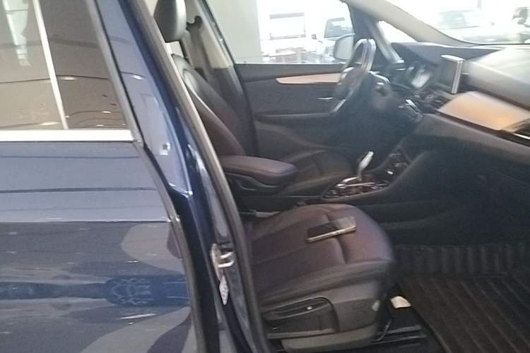 Used BMW 2 Series Gran Tourer 2019 220i Leading Model Right Front Seat