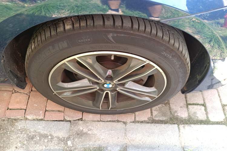 Used BMW 2 Series Gran Tourer 2019 220i Leading Model Right Front Wheel Hub