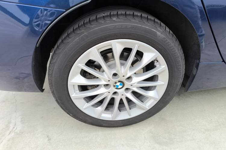 Used BMW 2 Series Gran Tourer 2019 220i Leading Model Right Rear Wheel Hub
